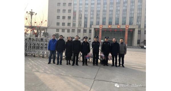 大年初一，公司領(lǐng)導(dǎo)給堅(jiān)守崗位員工拜年！